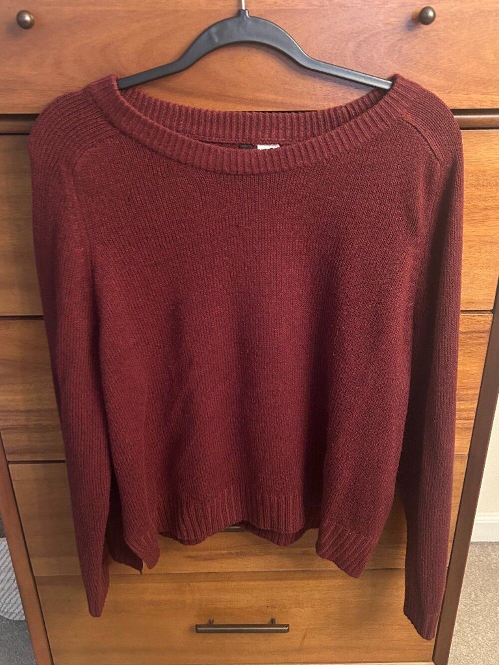 Burgundy Knit Sweater | H&M | L